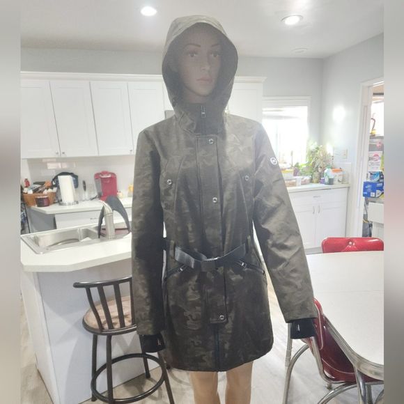 Michael Kors Camo 😻 Winter Coat Jacket Size M - Picture 5 of 12